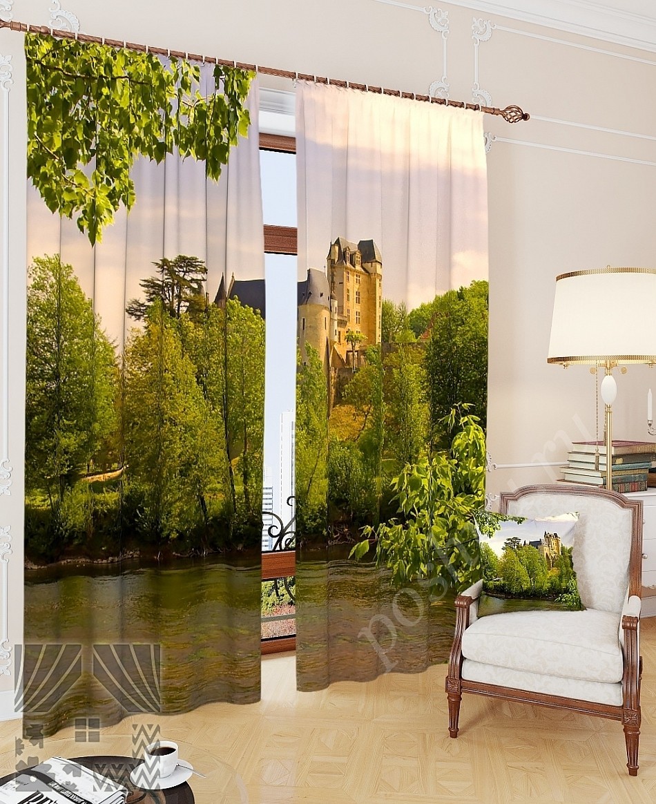 Комплект готовых фото штор с изображением речки и замка на возвышенности для гостиной