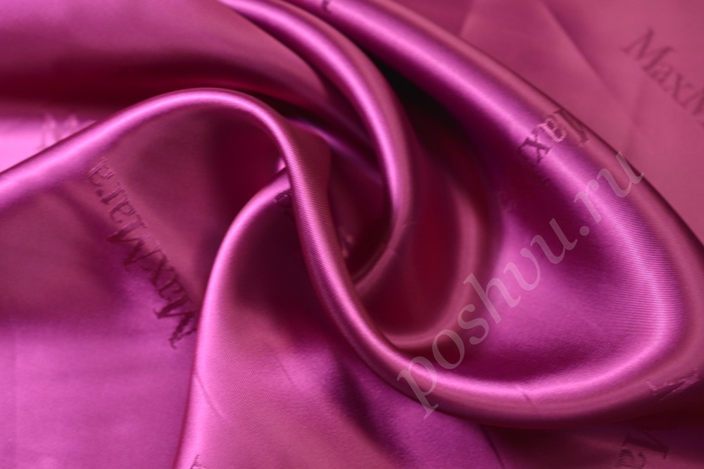 Подкладочная ткань пурпурного оттенка