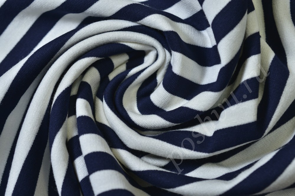 Трикотажная ткань с узором из синих и белых полос