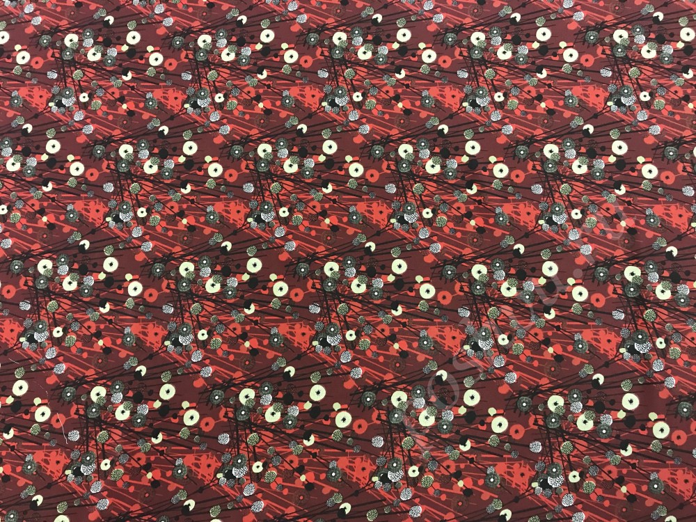 Ткань крепдешин бордового оттенка в абстрактный цветочный принт