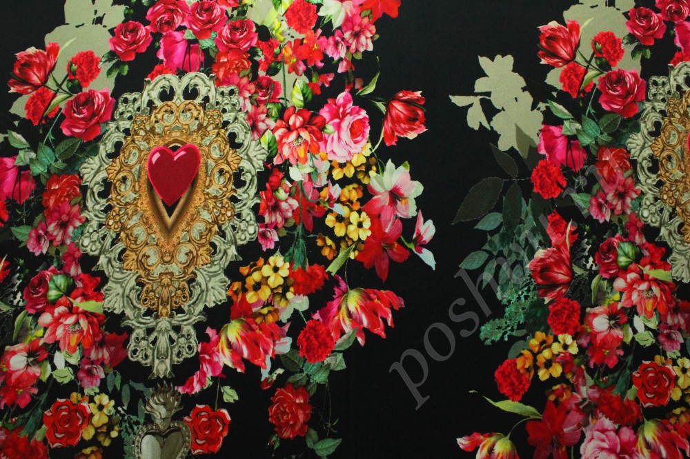 Ткань трикотаж-креп черного оттенка в красные цветы и сердечки