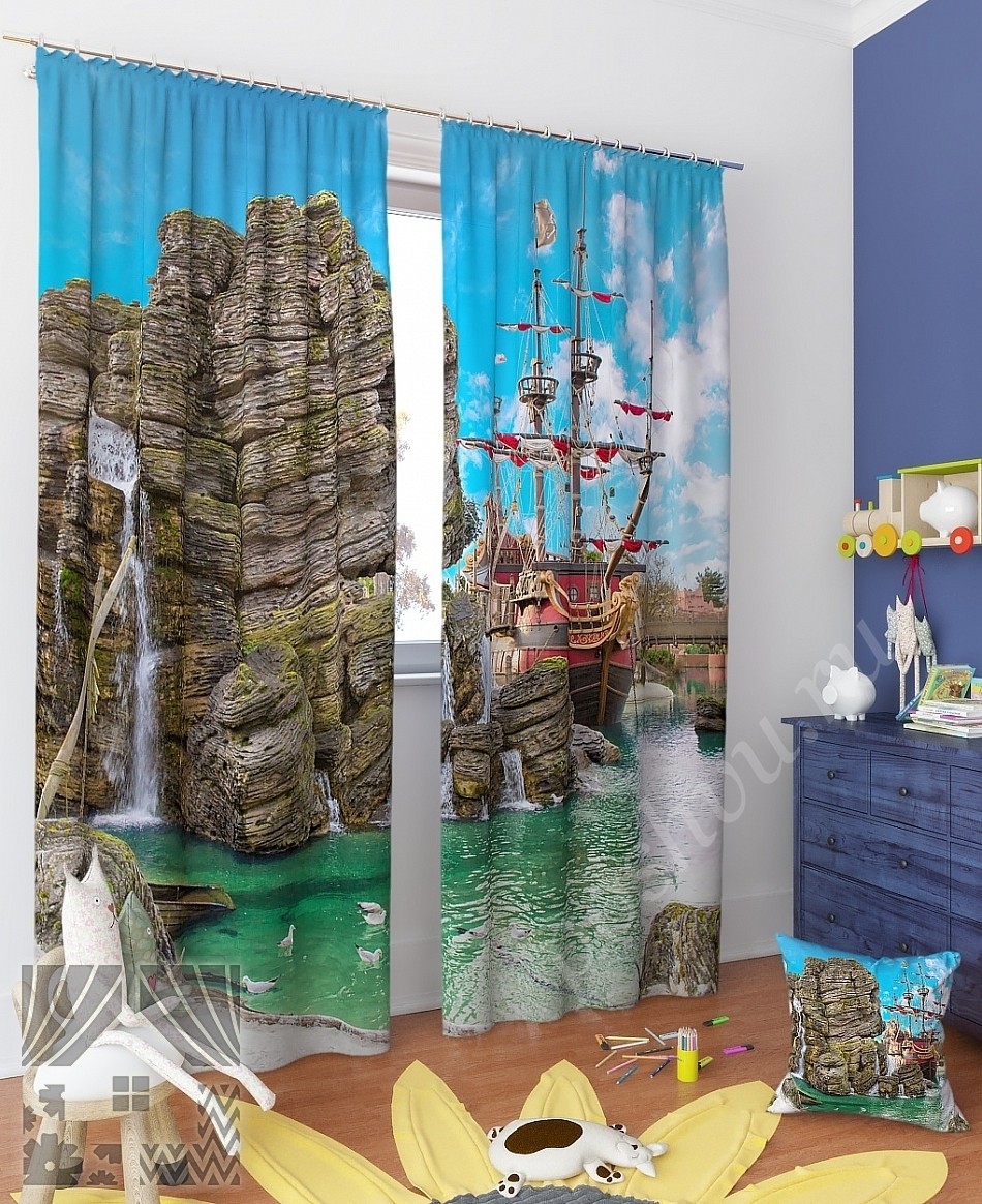 Комплект готовых фото штор с изображением каравеллы в бухте для детской комнаты