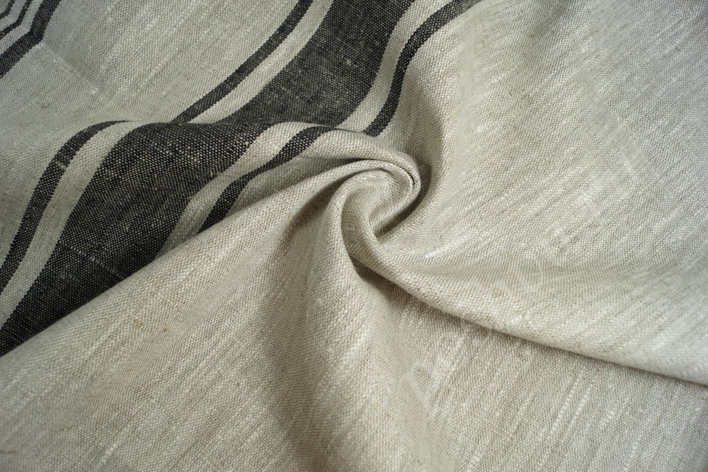 Ткань лен натуральный для скатертей белого оттенка в полоску