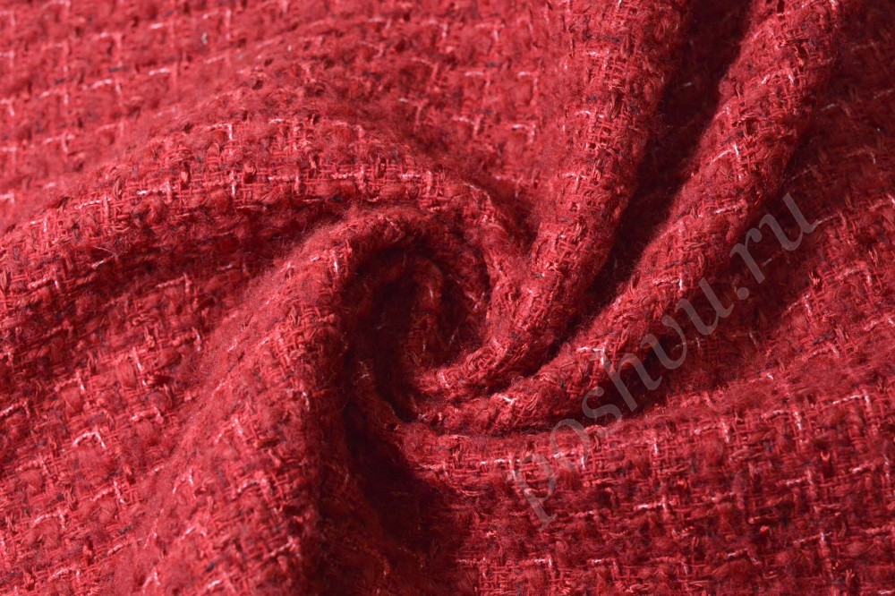 Костюмная ткань бордового цвета с рельефным узором