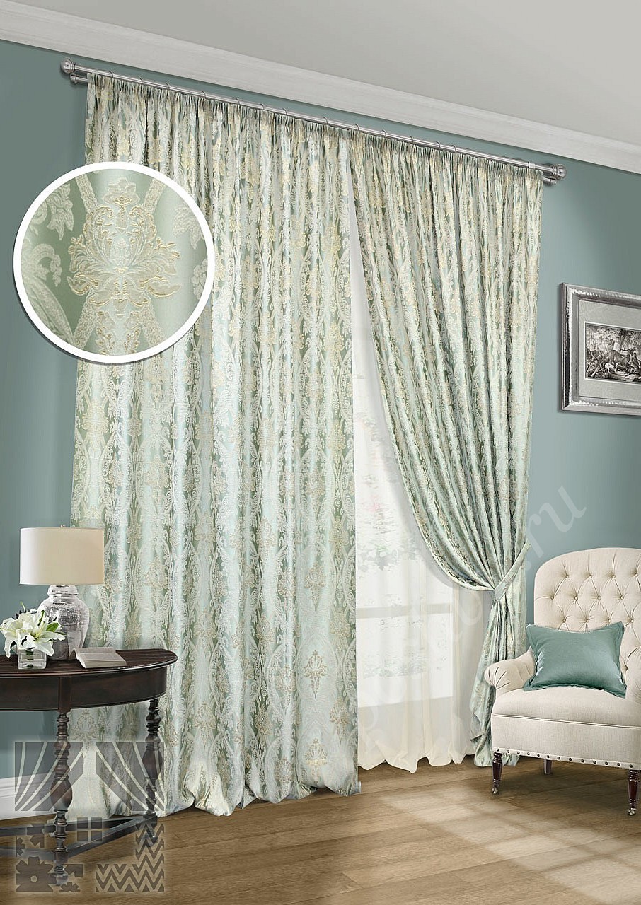 Великолепный комплект штор светло-бирюзового цвета с классическим рисунком и тюлем в комплекте