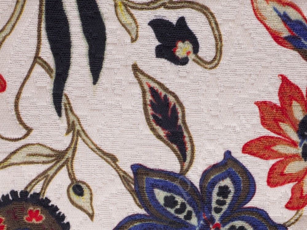 Ткань Хлопок Etro белого оттенка в анимационный цветочный принт