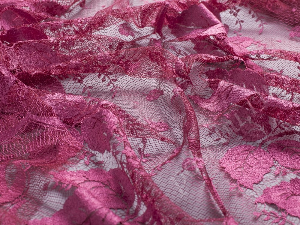 Ткань Кружево малиново-розового оттенка