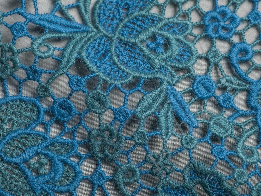 Ткань Кружево в сине-голубые цветы
