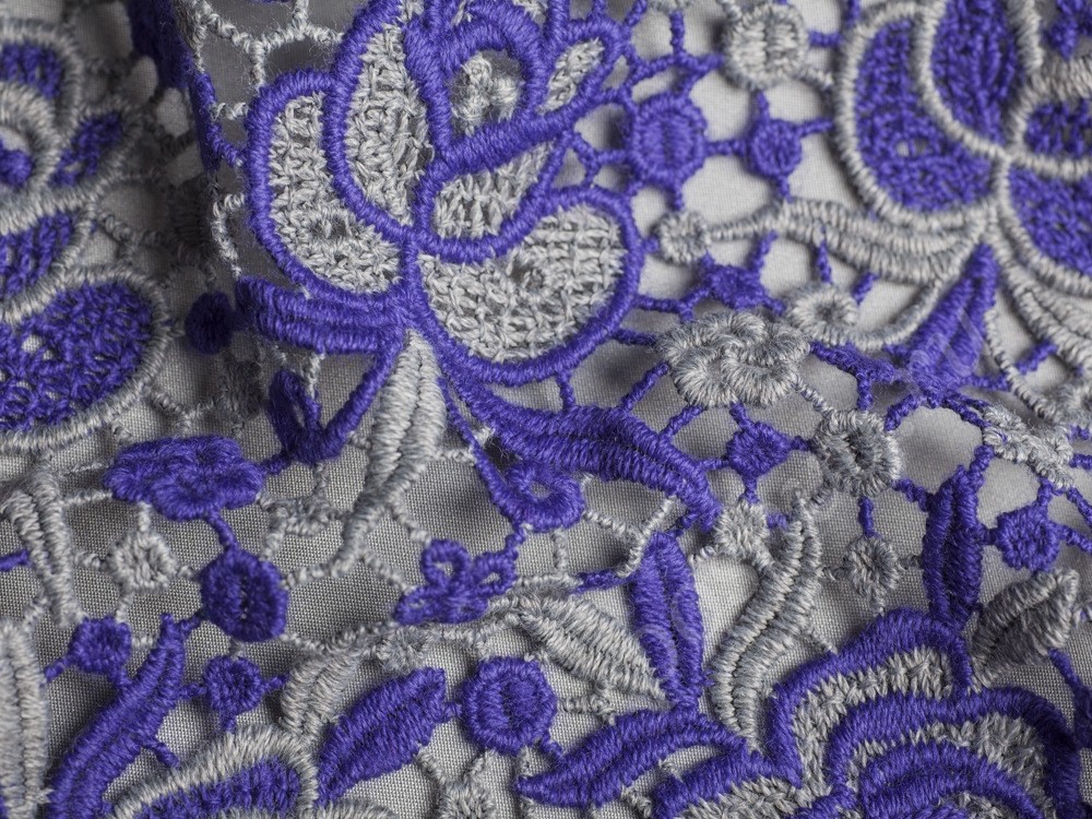Ткань Кружево с фиолетово-серый цветочный узор