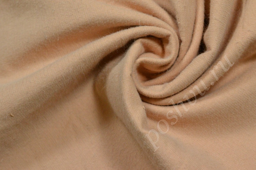 Ткань сатин персикового оттенка