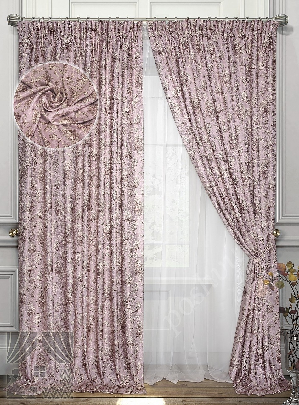Изысканные шторы нежно-розового цвета с золотистым флористическим принтом