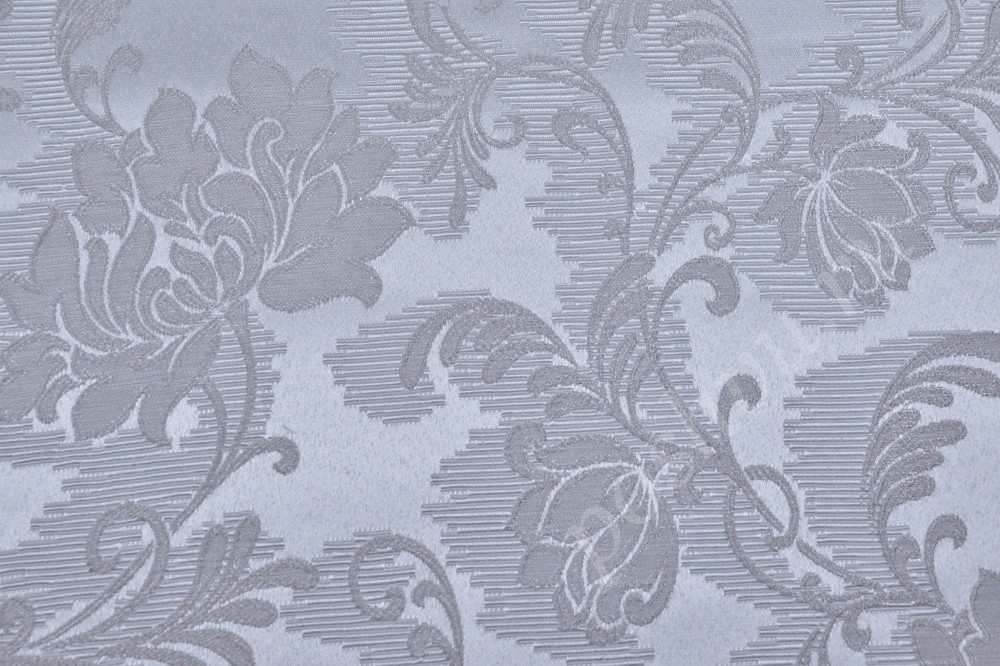 Ткань для мебели жаккард белоснежного цвета с серебристым узором