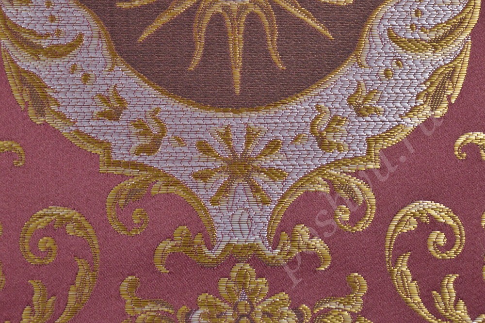 Ткань для мебели жаккард бордового оттенка с с золотым орнаментом