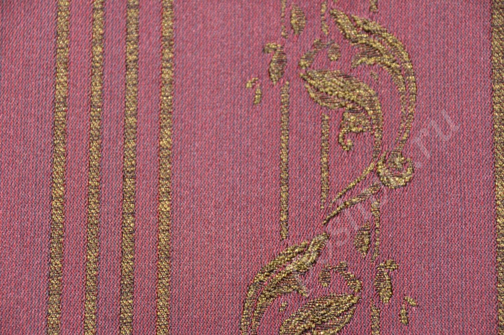Ткань для мебели жаккард ярко-бордового оттенка с  узором