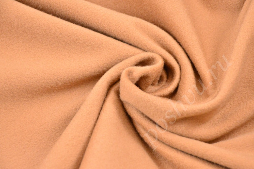 Нежнейшая кашемировая ткань песочного цвета