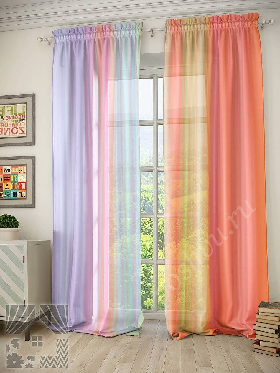 Нежный цветной тюль в вертикальную полоску с плавными переходами цвета для гостиной или спальни