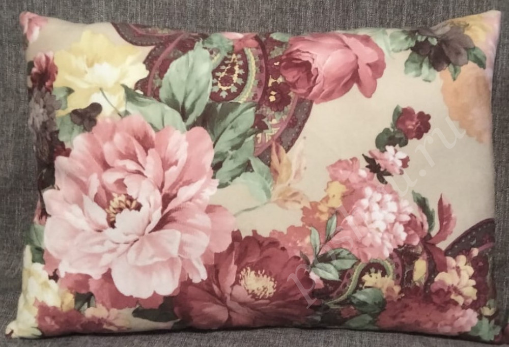 Подушка декоративная, с цветами 35см*45см