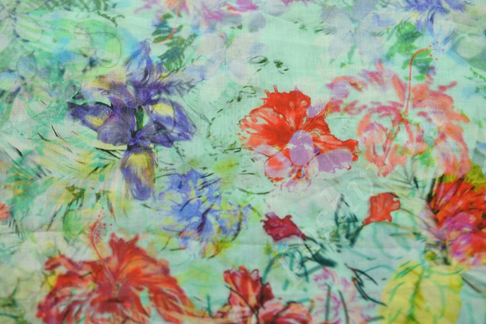 Ткань костюмная бирюзового цвета в цветочный принт