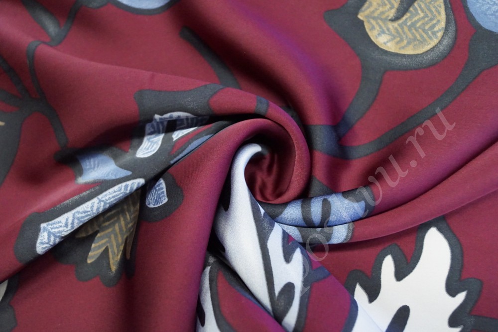 Ткань блузочная бордового оттенка с цветочным рисунком