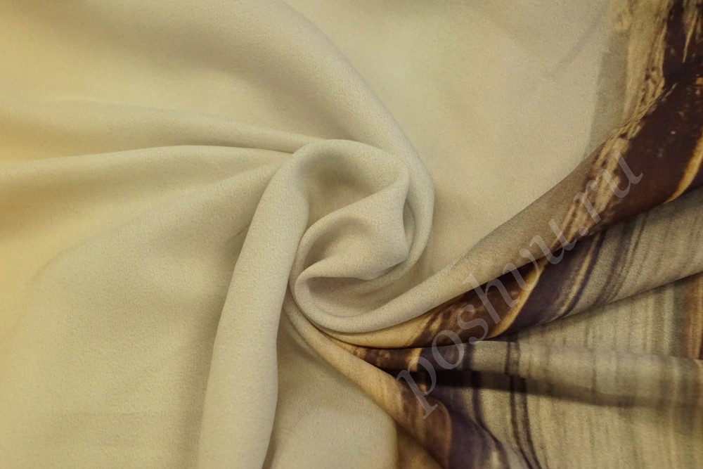 Ткань блузочная белого оттенка в коричневую полоску