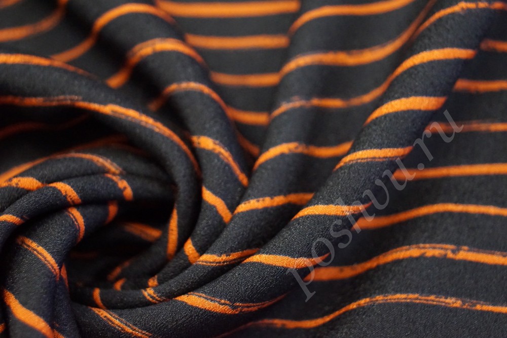 Ткань блузочная черного оттенка в оранжевую полоску