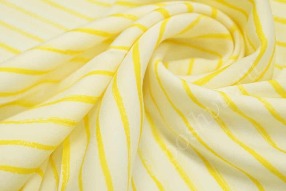 Ткань блузочная белого оттенка в желтую полоску