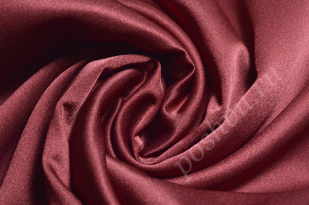 Трикотажная ткань бордового цвета с блестящим отливом