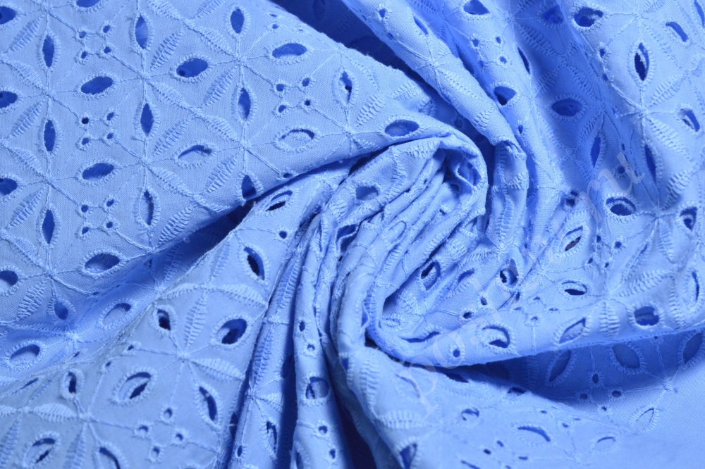 Ткань хлопок-шитьё голубого цвета