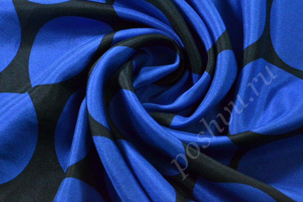 Ткань шелк черного оттенка в крыпный синий горох