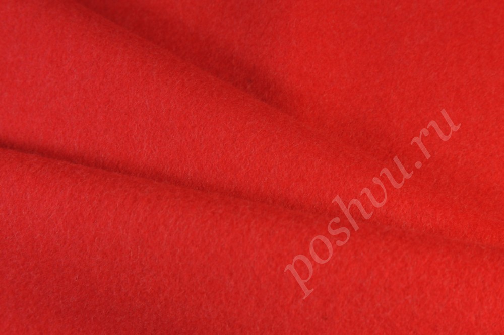 Пальтовая ткань Max Mara ярко-красного оттенка