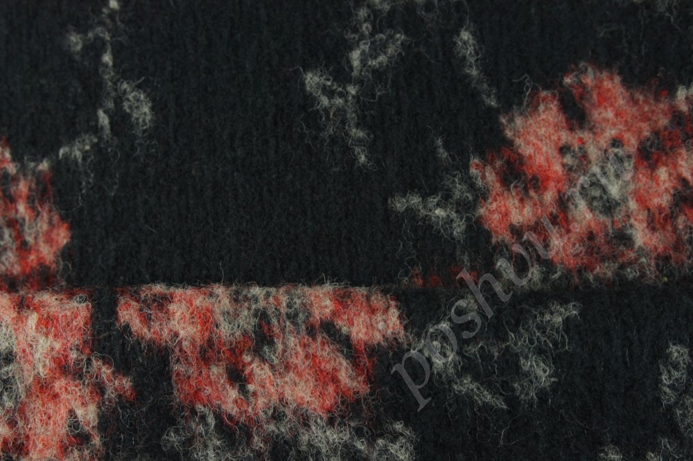 Ткань пальтовая черного цвета в красных цветах Max Mara
