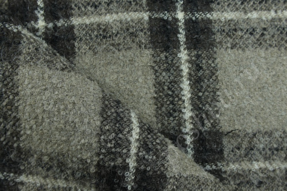 Пальтовая ткань серого цвета в клетчатый узор