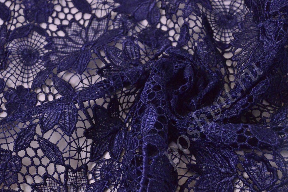 Невероятно красивая гипюровая ткань тёмно-синего цвета