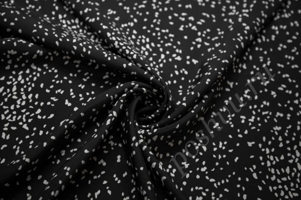 Плательная ткань черно-белого цвета с рисунком "Пятнышки" (138г/м2)