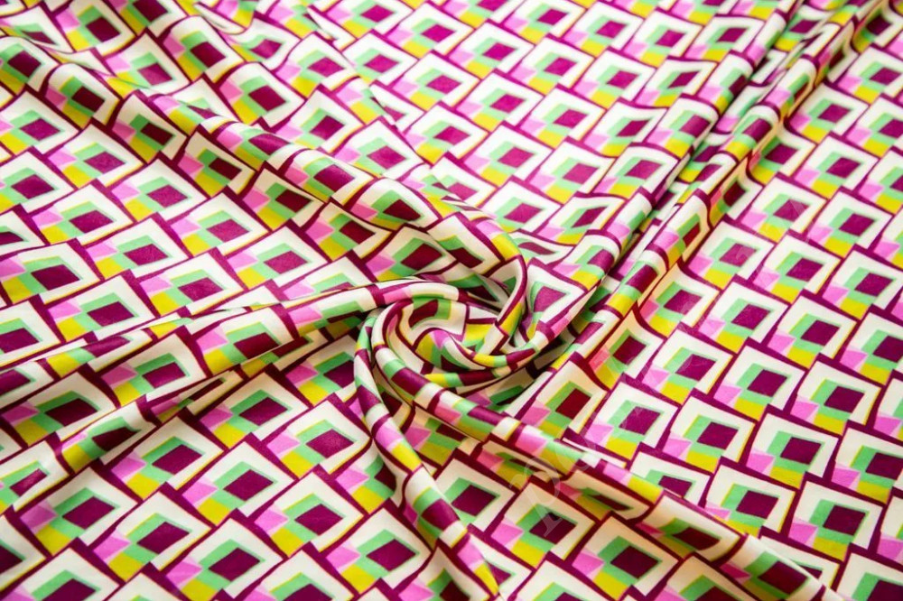 Плательная ткань в розово-зеленых тонах с абстрактным геометрическим рисунком (105г/м2)