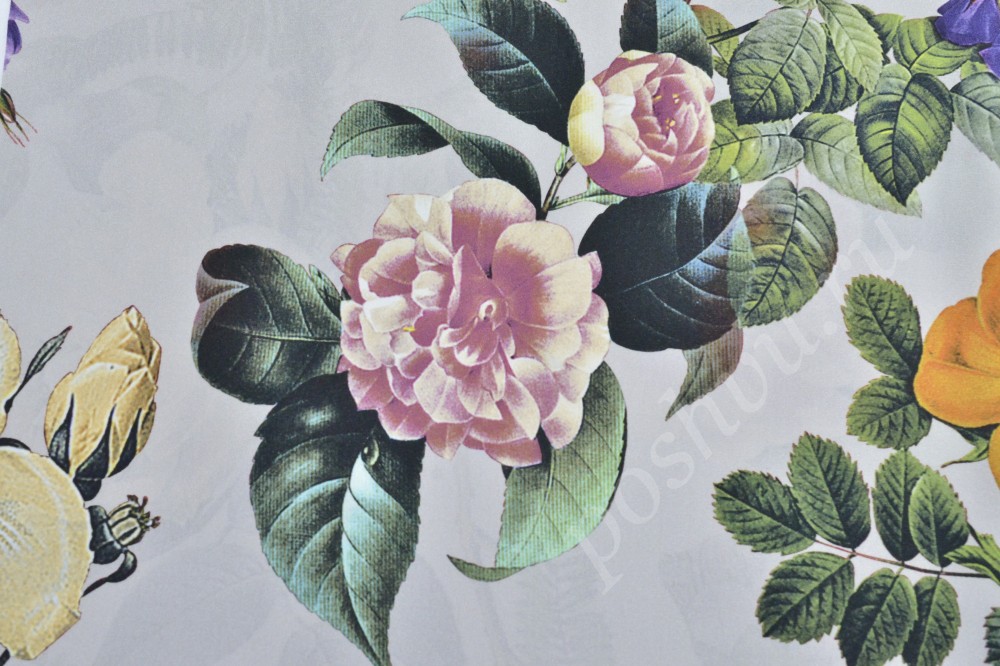 Шёлковая ткань светло-серого цвета с разноцветными розами