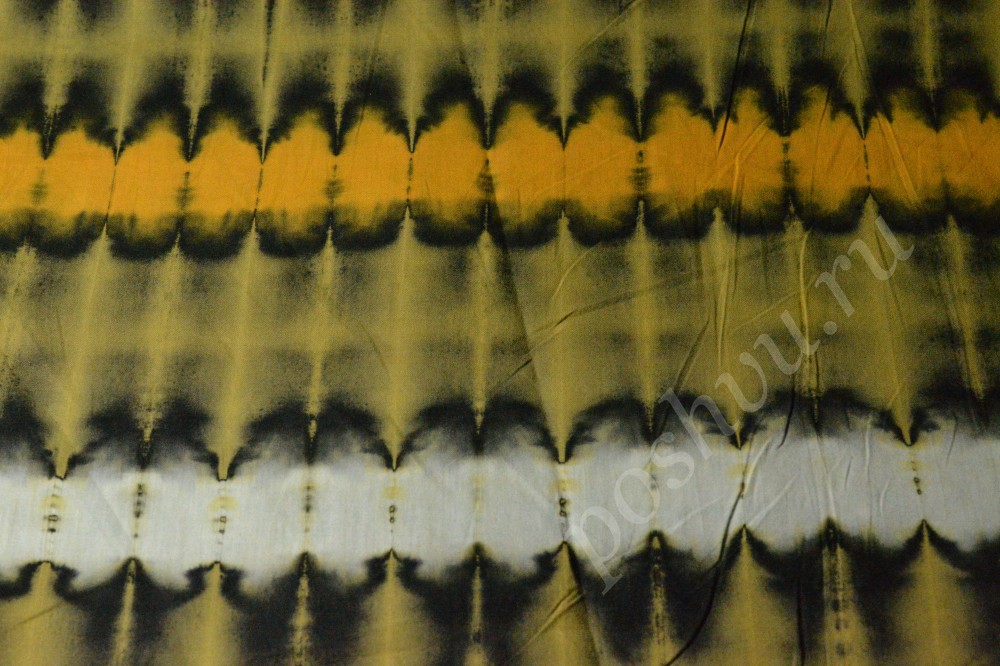 Ткань хлопок желтовато-черного цвета с размытыми полосами