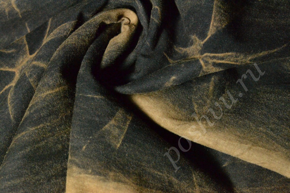 Ткань хлопок черного оттенка с абстрактным коричневым рисунком