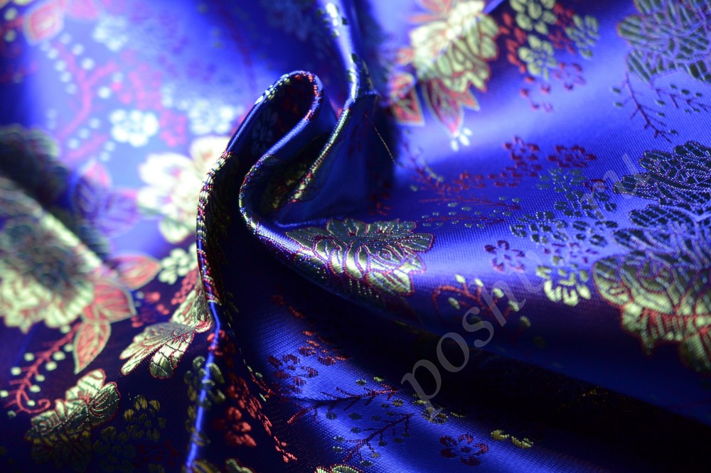 Ткань костюмная насыщенного синего оттенка в шикарные розы