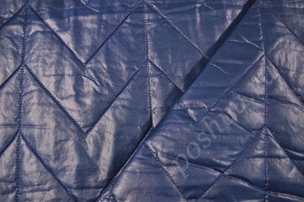 Курточная стеганая ткань Зиг-Заг темно-синего цвета