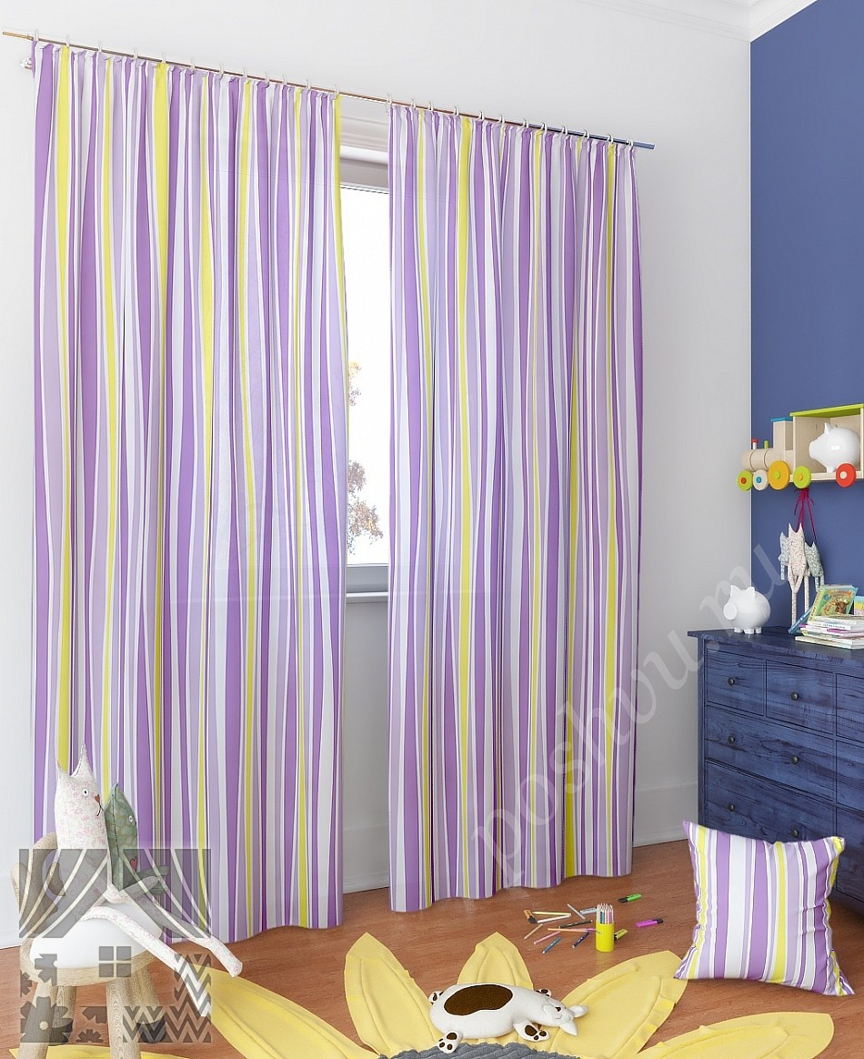Яркий комплект штор в разноцветную полоску для детской комнаты