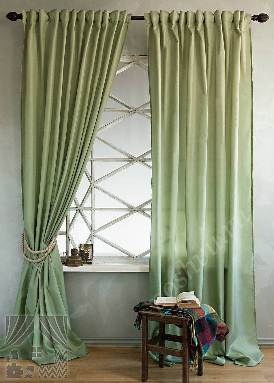 Стильный комплект готовых легких штор салатового цвета для гостиной или кабинета