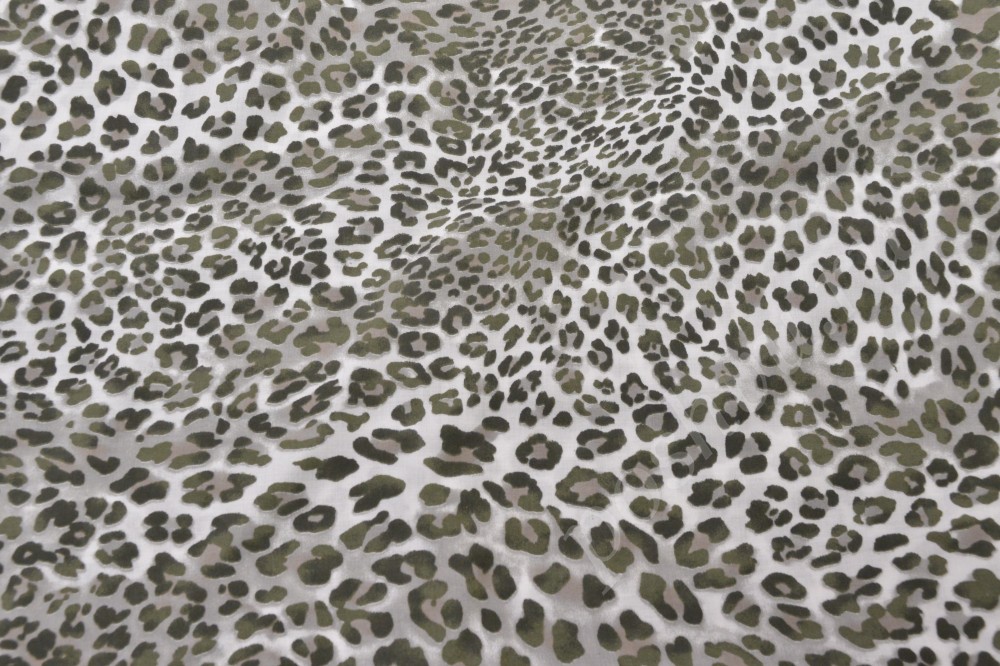 Оригинальная штапельная ткань белого цвета с леопардовыми пятнами