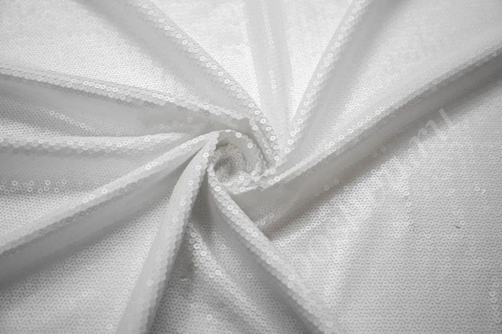 Плательная ткань с белыми пайетками, разметка 30*65 см(244г/м2)