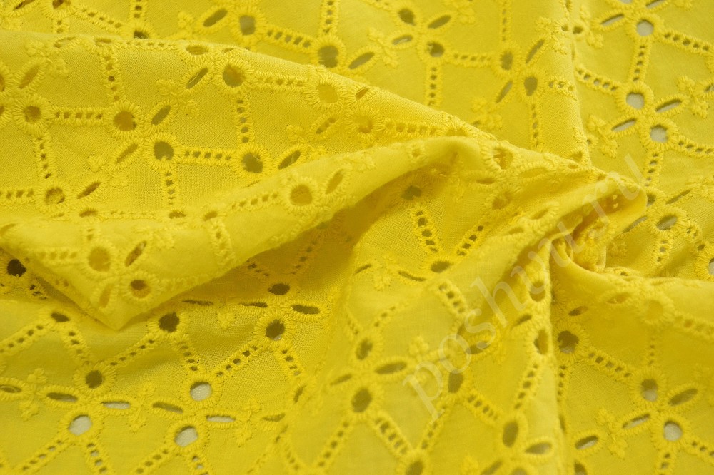 Ткань вышивка на хлопке жёлтого цвета