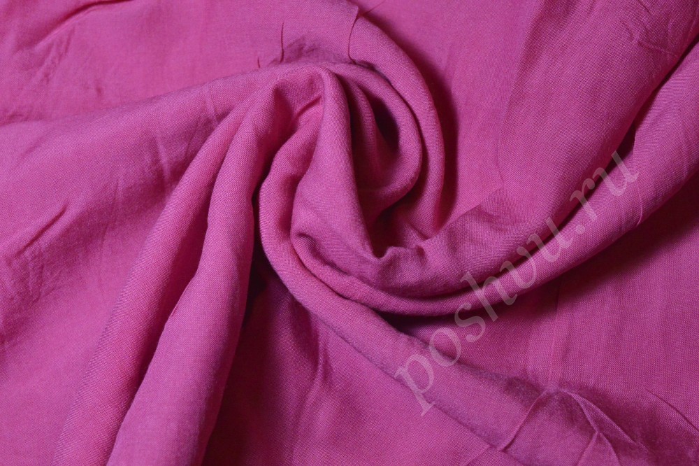 Ткань штапель темно-розового оттенка