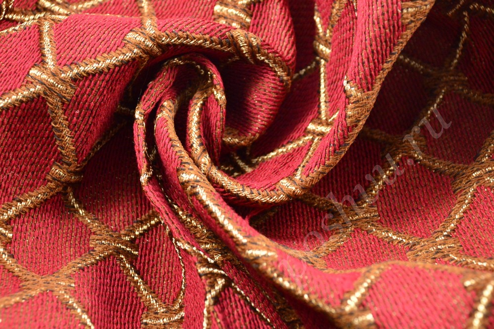 Красная гобеленовая ткань узор в виде ромбов