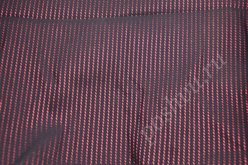 Ткань костюмная вискоза в черно-малиноввые полоски