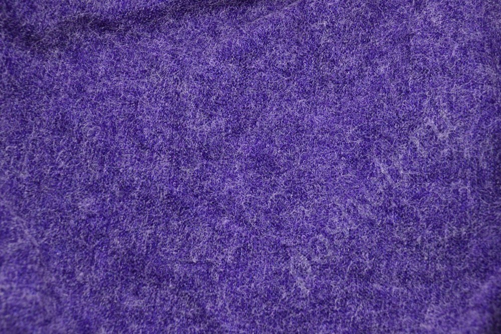 Трикотажная ткань фиолетового цвета