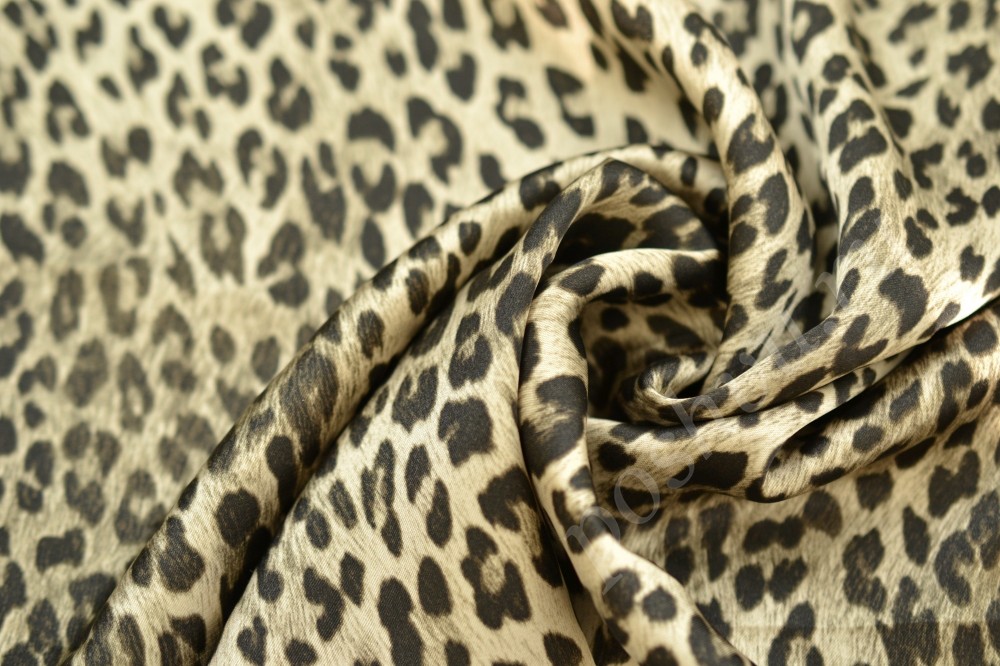 Ткань костюмная Снежный гепард